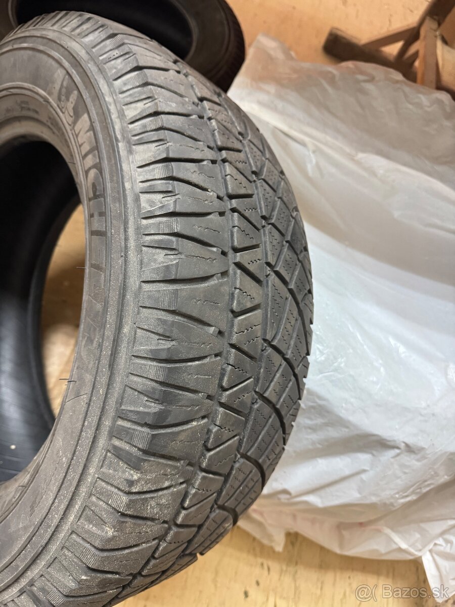 Predám pneu MICHELIN LATITUDE CROSS - 7