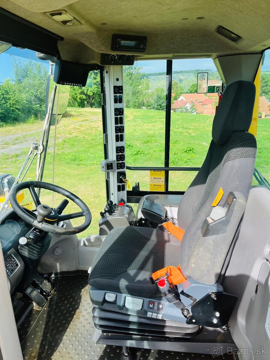 Kolesový nakladač Volvo L60H - 7