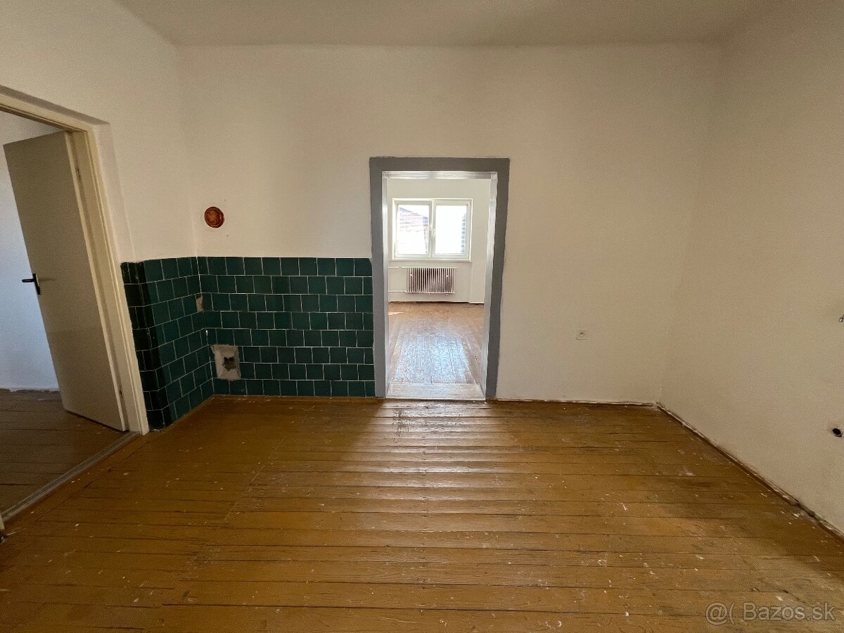 Na predaj rodinný dom, Šurany - 7