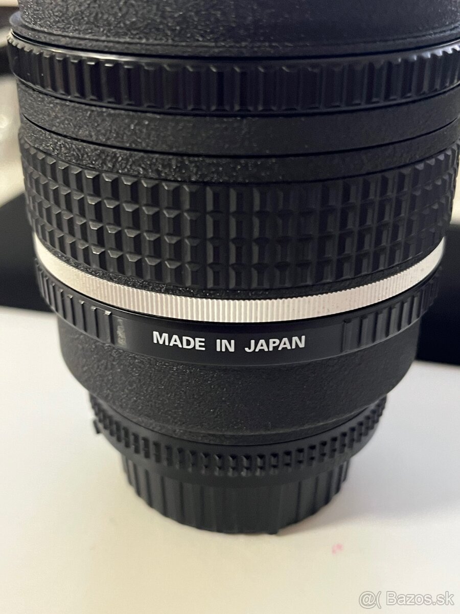 Nikon AF DC Nikkor 105mm f/2 D - 7