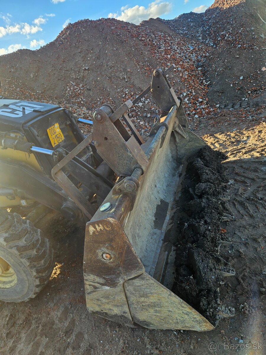 Traktorbagr Caterpillar 428D 4X4 + sbíjecí kladivo - 7