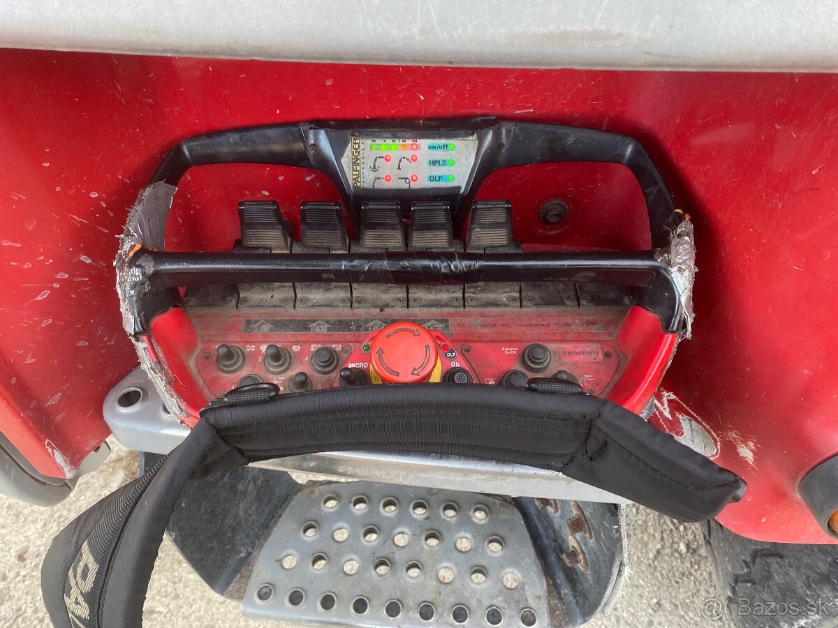 nákladné auto s Hydraulickou rukou ,sklapač - 7