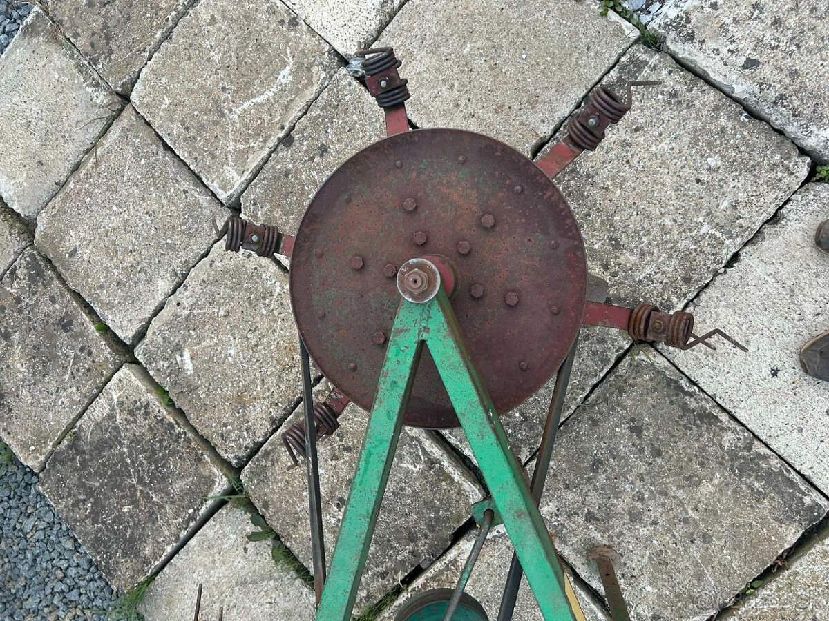 Predám pavúk na seno - 7