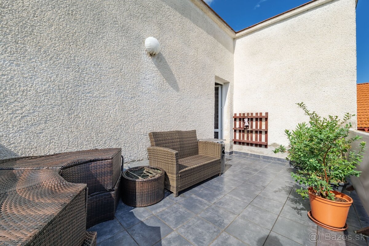 DVOJGENERAČNÝ DOM V ČANI - 7