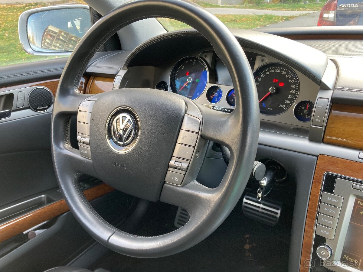 Volkswagen Phaeton - 7