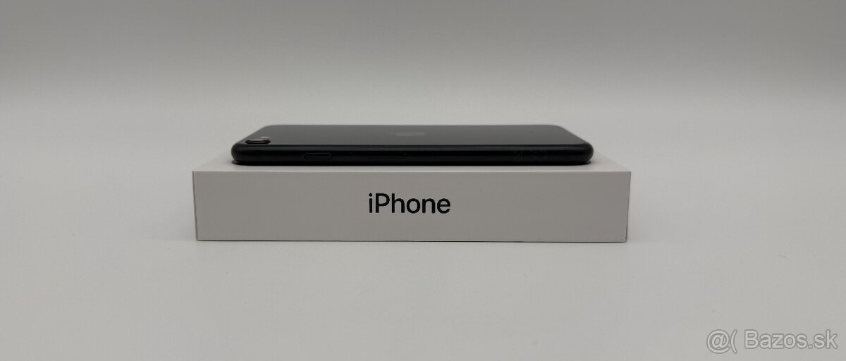 iPhone SE 3rd Gen. 64GB Midnight + ZÁRUKA - 7