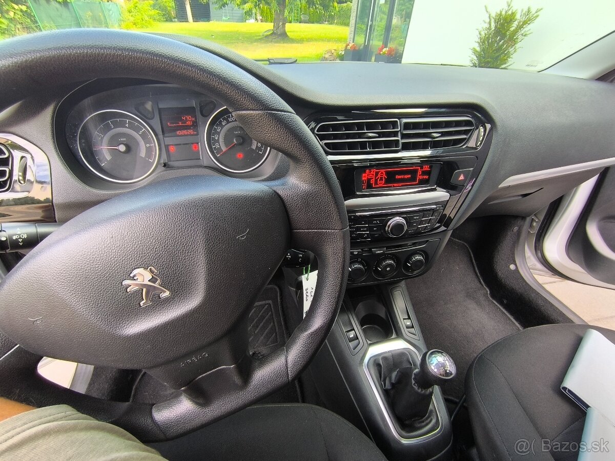 Peugeot 301 benzín 1,6 - 7