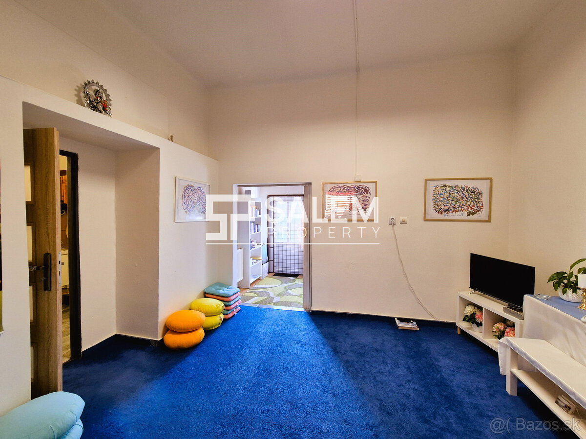 Dom s obchodnými priestormi a záhradou v centre Zvolena - 7