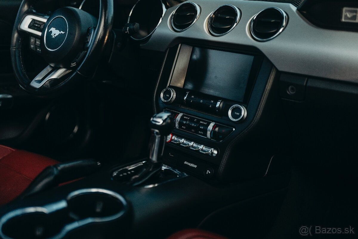 PRENÁJOM Ford Mustang cabrio - 7