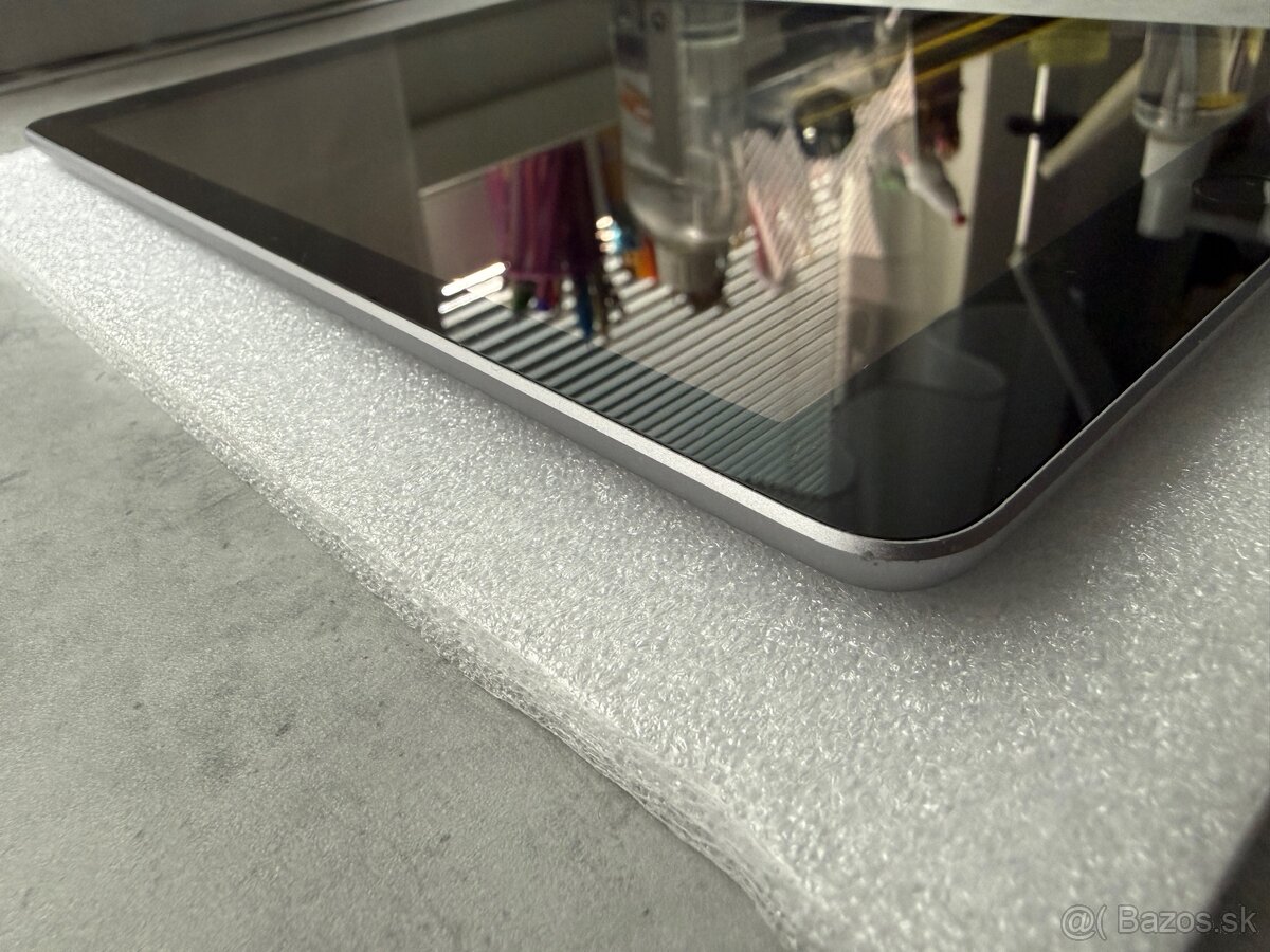 iPad 6. Generacie 9,7” 128GB Wifi + Celular - 7