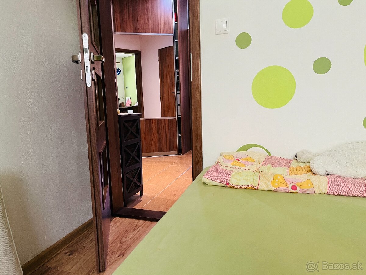Ponúkame na predaj 3-izbový byt v Kremnici – pokojná lokalit - 7