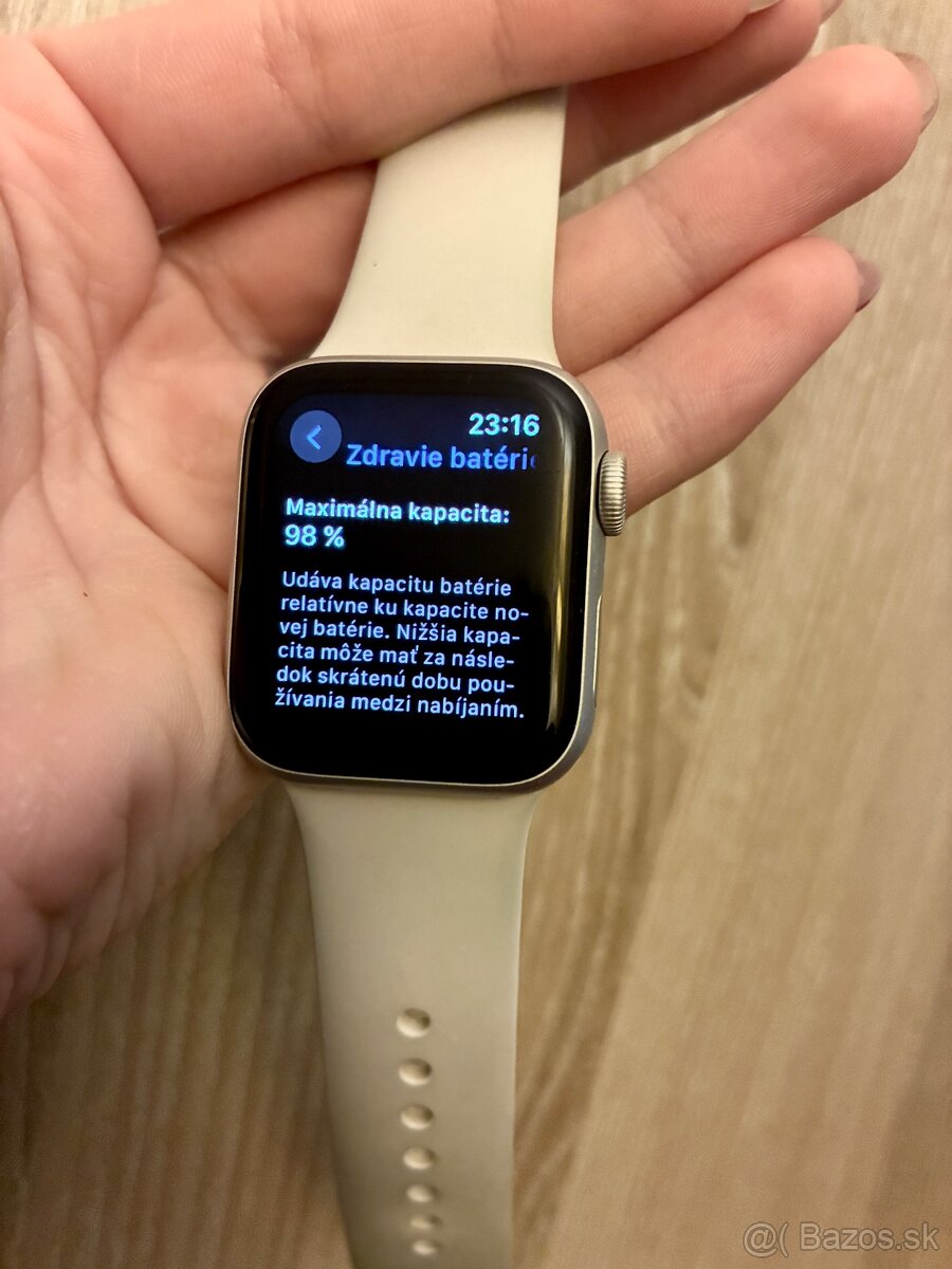 Apple Watch SE 40mm (2.generácia) - 7