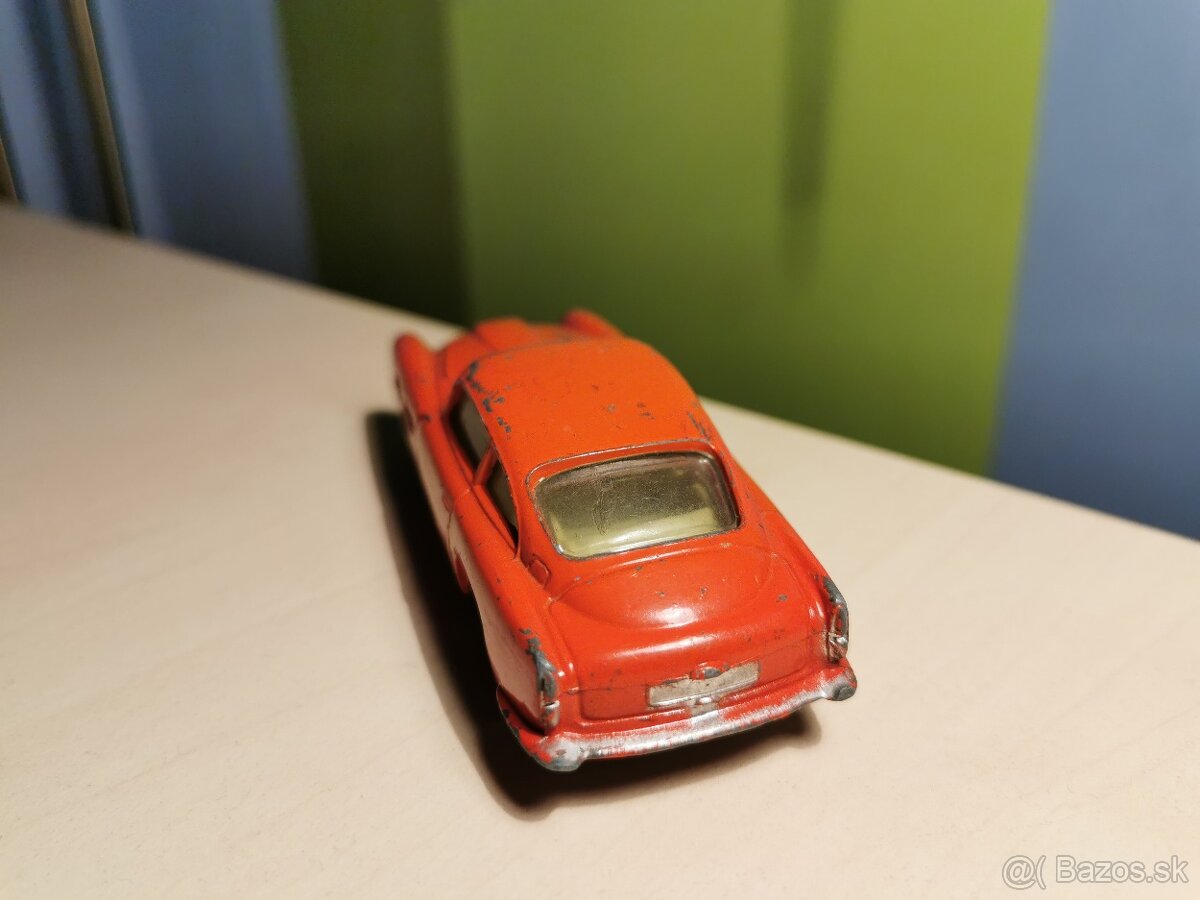 Corgi toys Aston Martin DB4 - 7