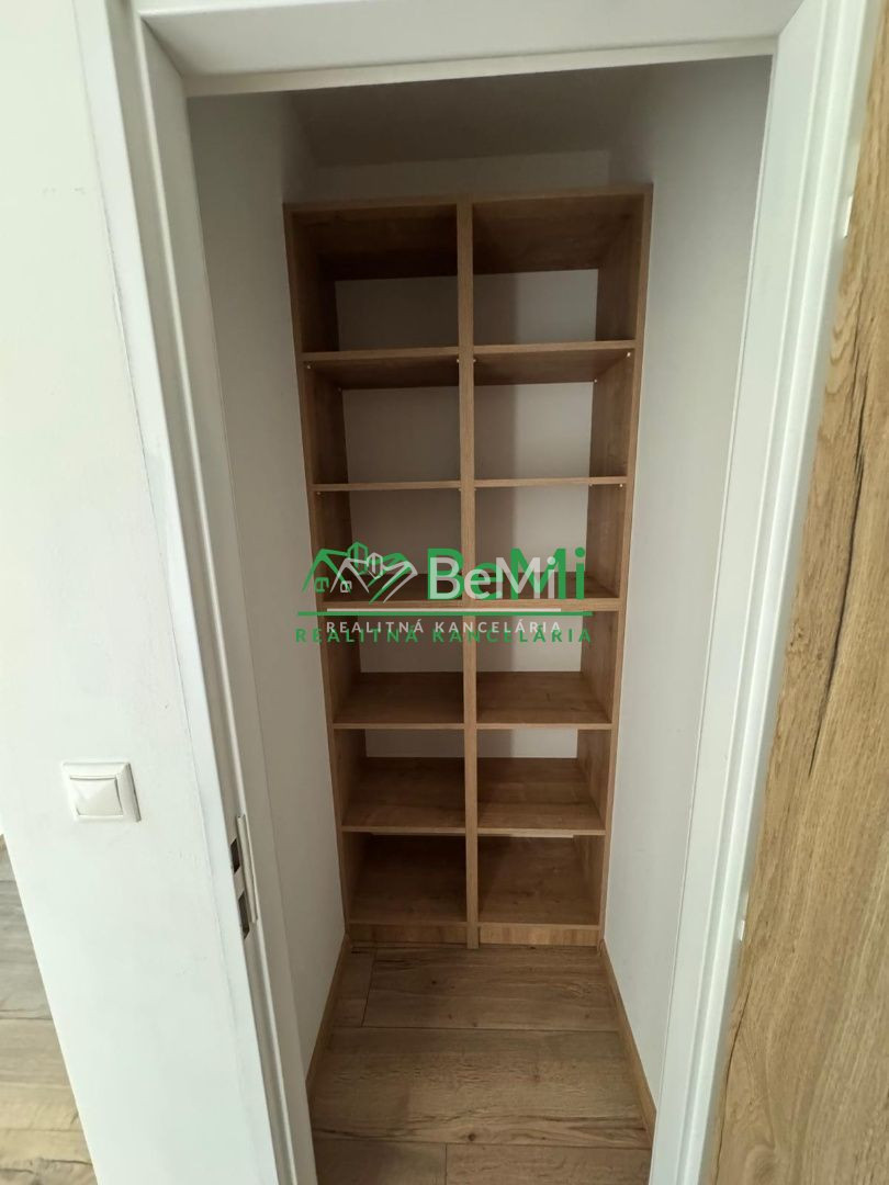 Priestranný 2-izbový byt v Mútnom - 7
