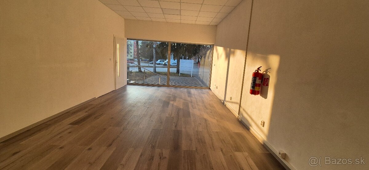 Prenajom kancelarie Banska Bystrica Jegorovova - 7