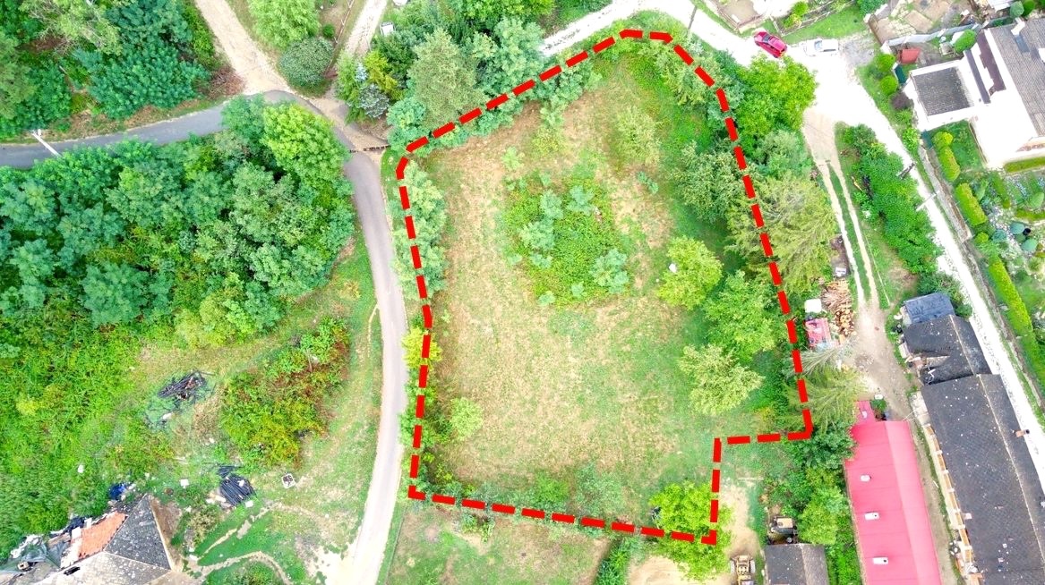 Gemerská Poloma - 1.701 m2 POZEMOK NA RD - 10 minút od RV - 7