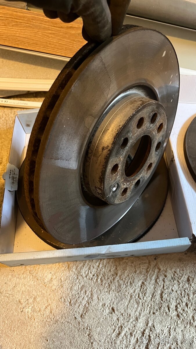 Brzdy skoda superb 3 - 7