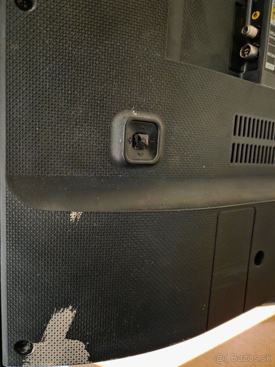 Predám 50" 4K Samsung UE50KU6072U - 7