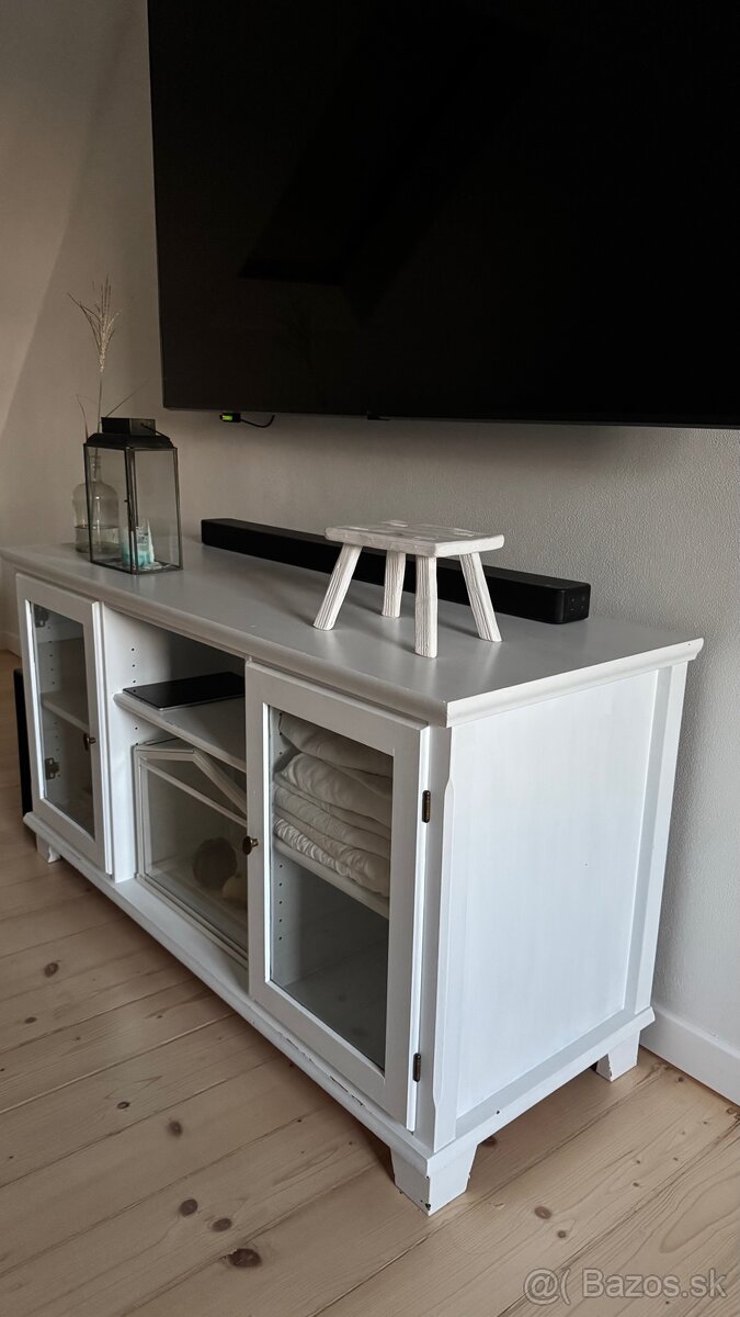 Ikea Markor TV skriňa - 7