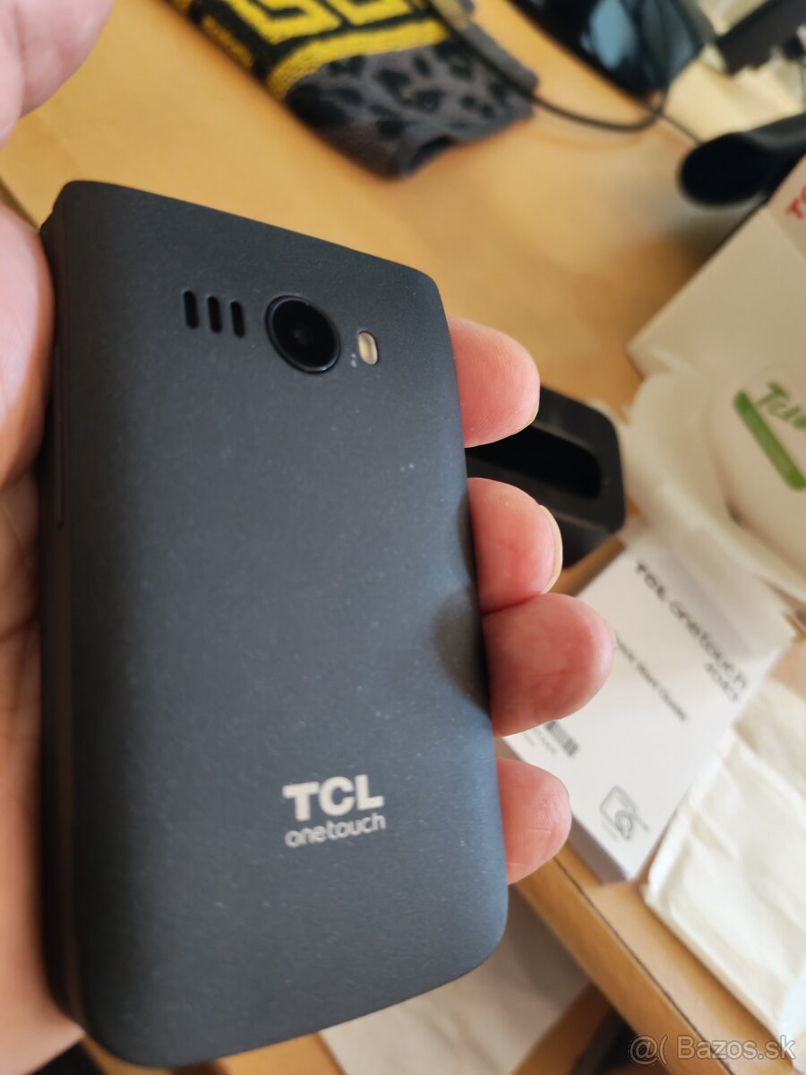 Predám TCL onetouch 4043 - 7