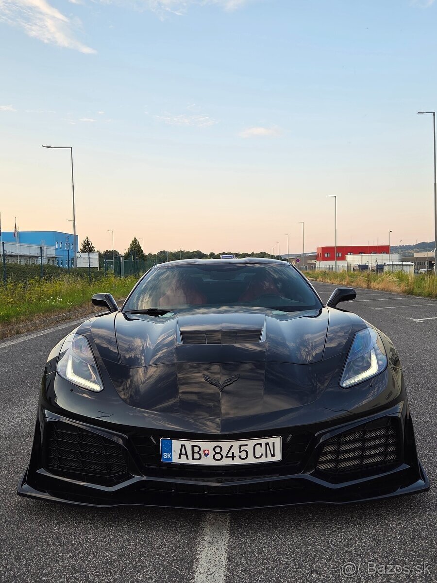 Chevrolet Corvette C7 - 7