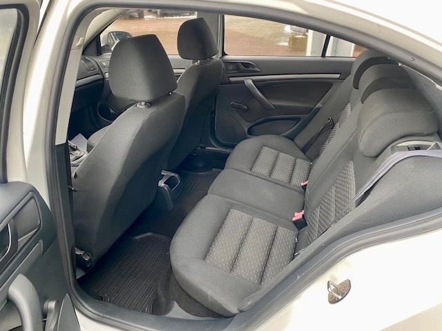 Škoda Octavia 1,6 TDi - 7