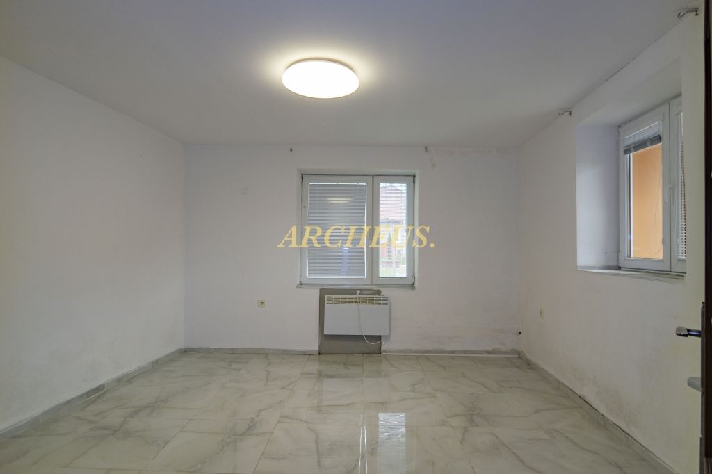 NA PREDAJ, RODINNÝ DOM, PETROVANY - 7