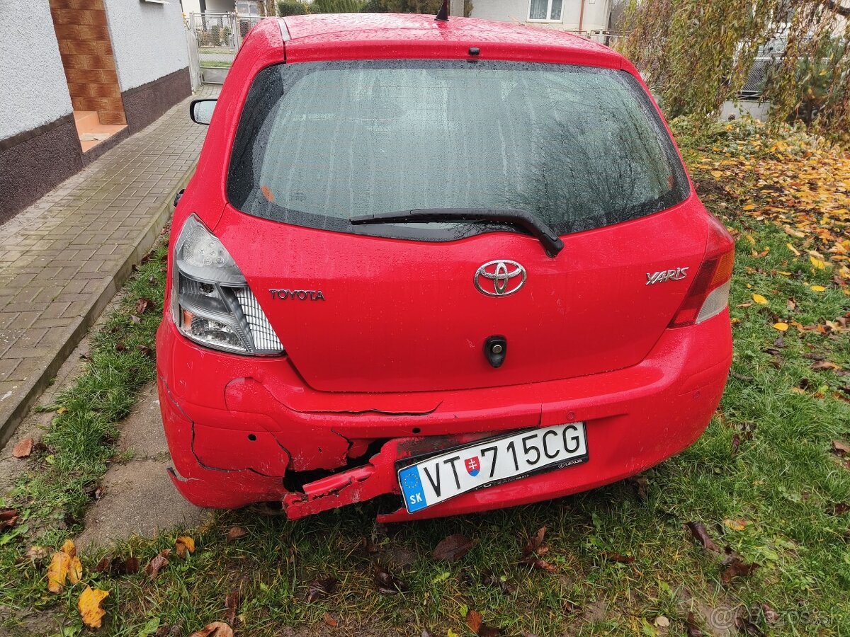 Toyota Yaris 1.3VVTi - 7