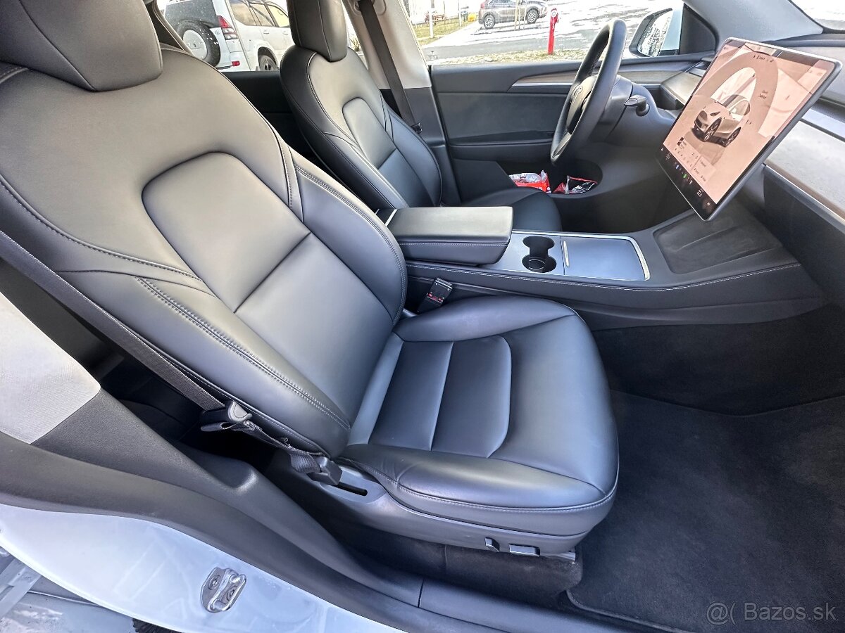 Tesla Model Y Long Range Dual Motor - 7