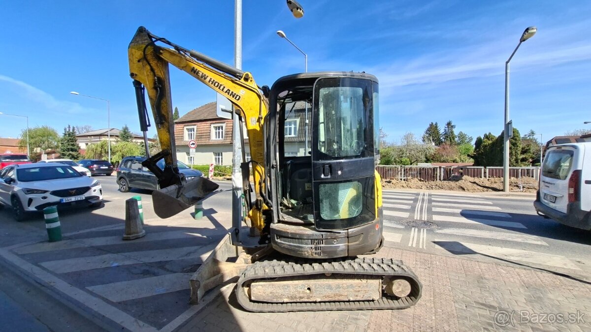 NEW HOLLAND E35B SR - 7