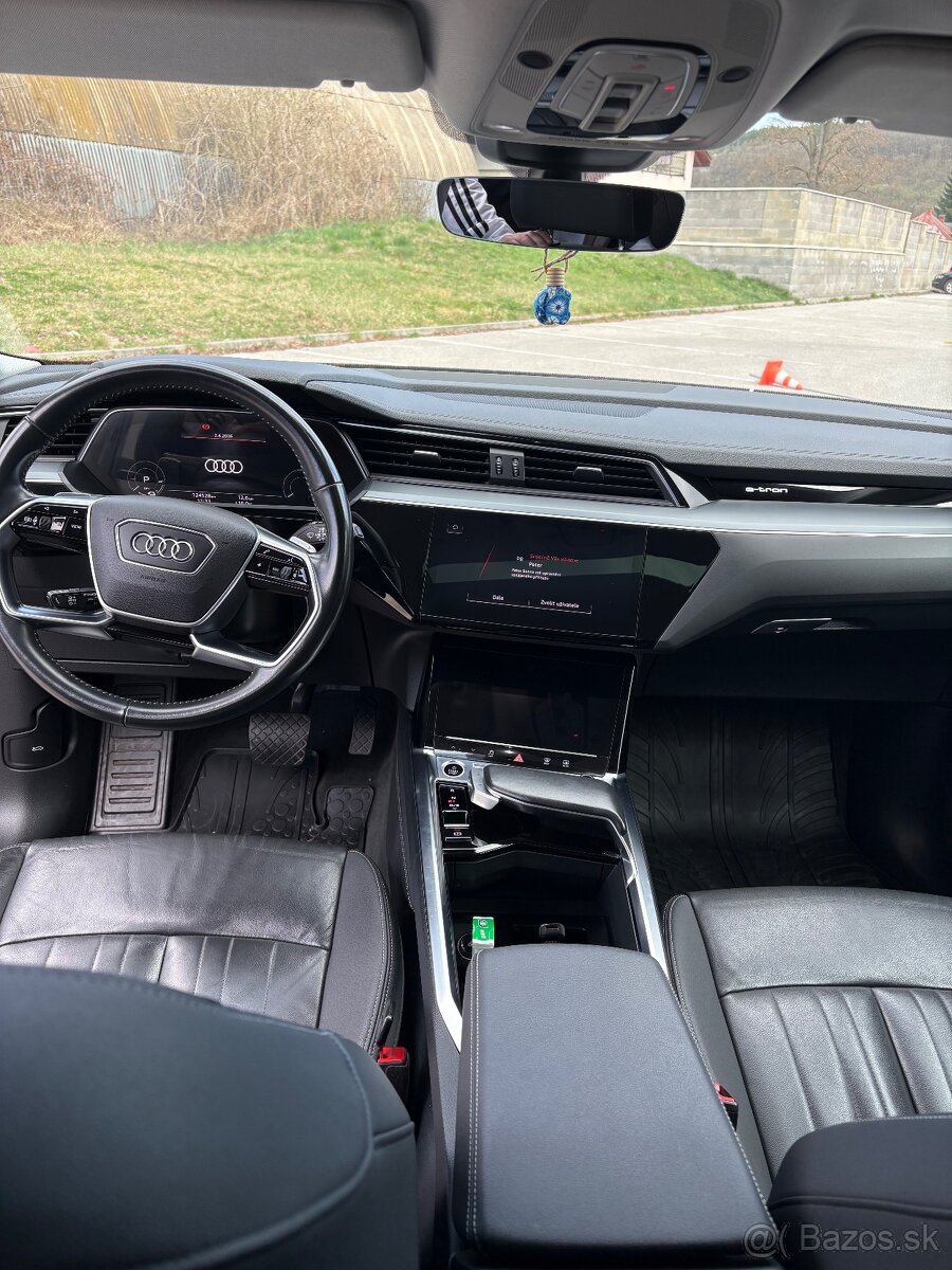 Audi E-tron 50 quattro 230 kW - 7