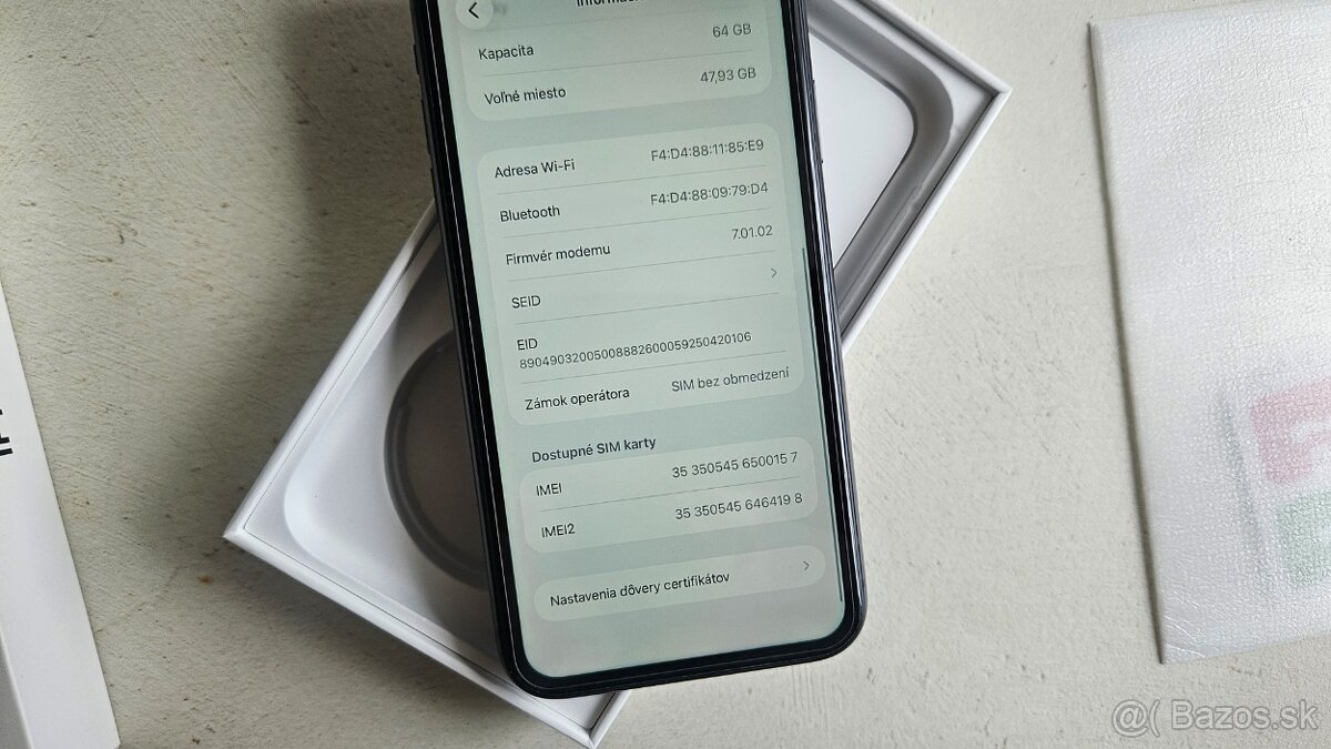 Apple iPhone 11 black 64GB - nová batéria - 7