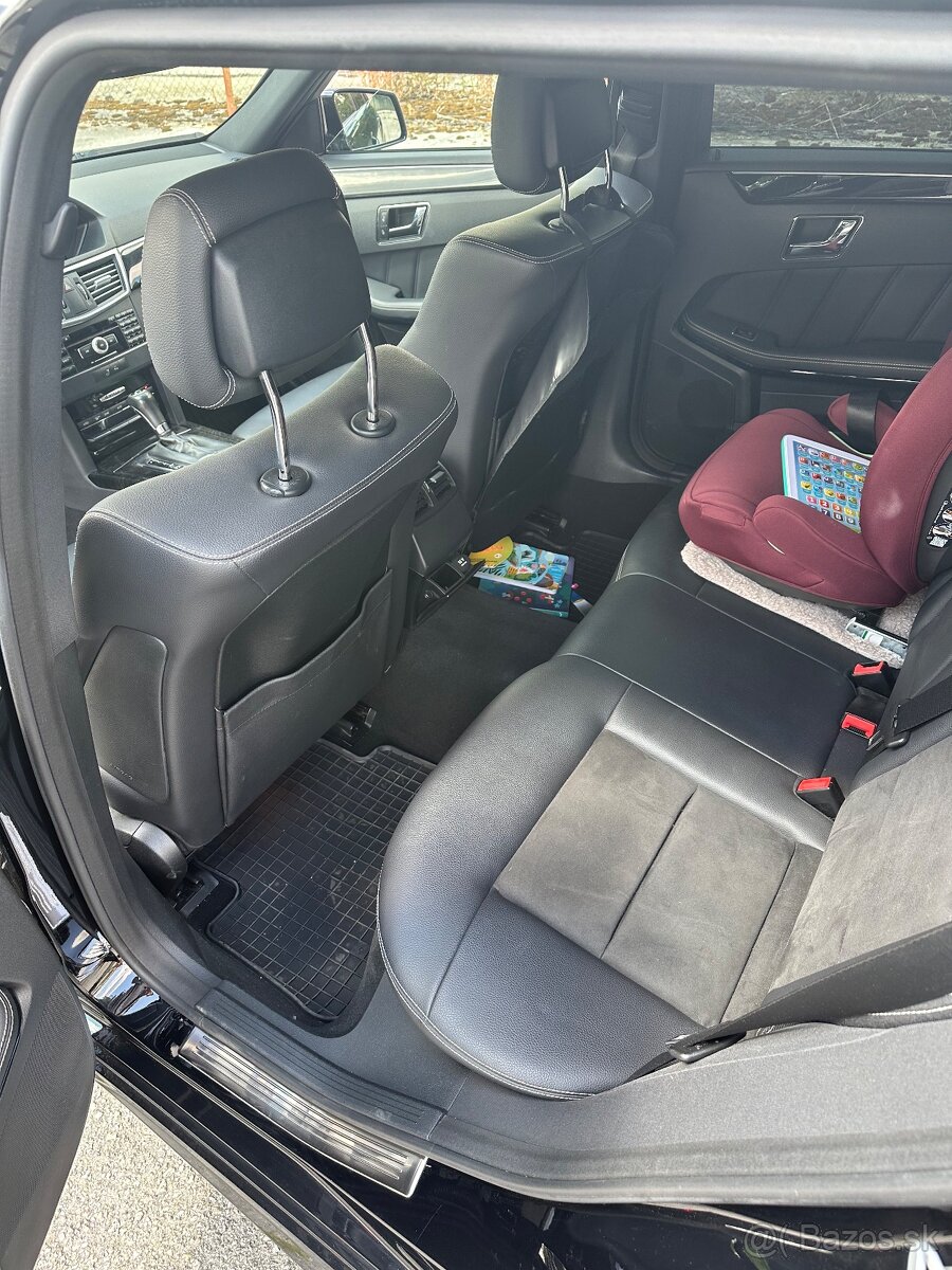 Mercedes E 250 4matic amg line W212 - 7