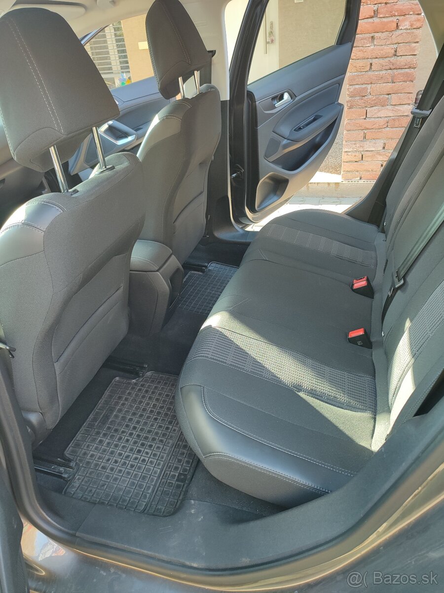 Peugeot 308SW - 7