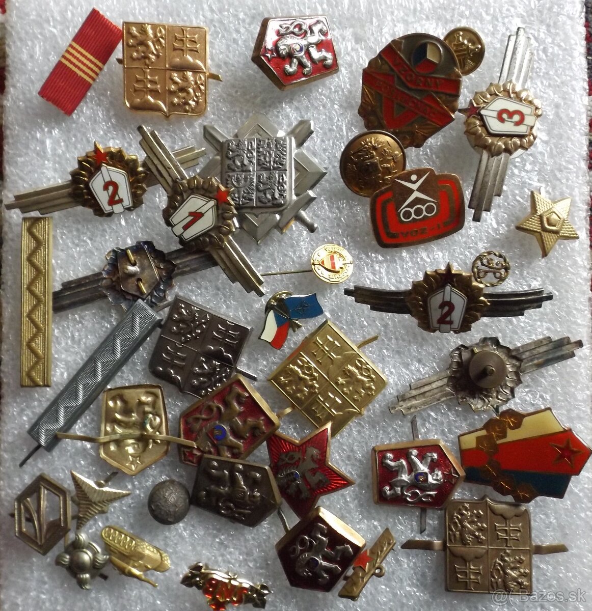odznaky, medaile a vyznamenania - 7