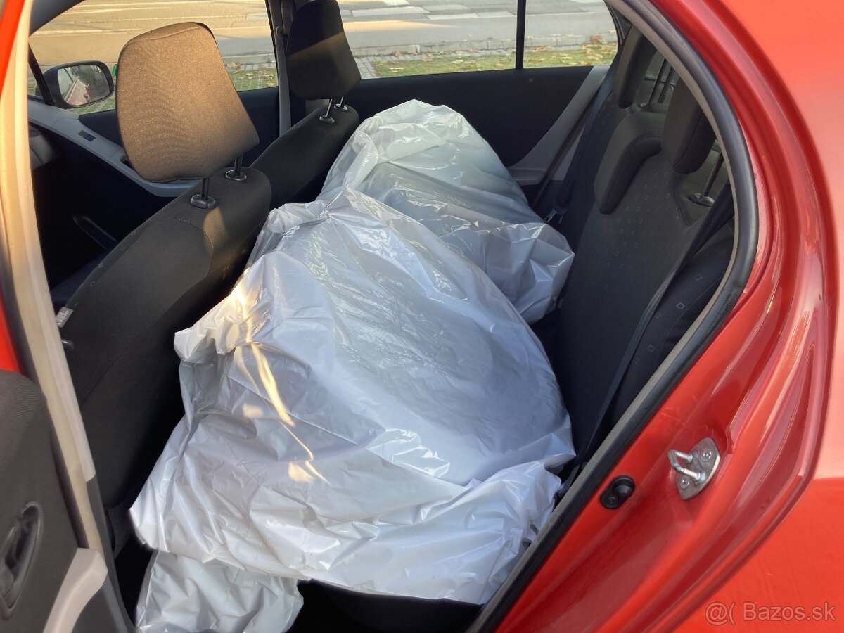 Toyota Yaris 1,3VVTi, kúpené na SK - 7