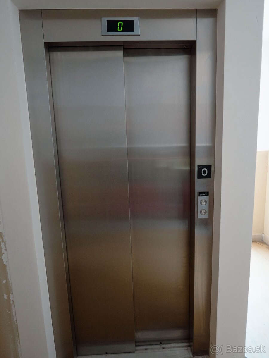 Na predaj: Priestranný 2-izbový byt vo Vrábľoch – posledné p - 7