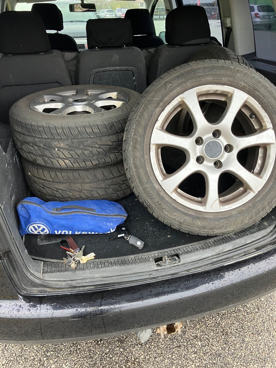 Volkswagen Touran 1,9 TDI - 7