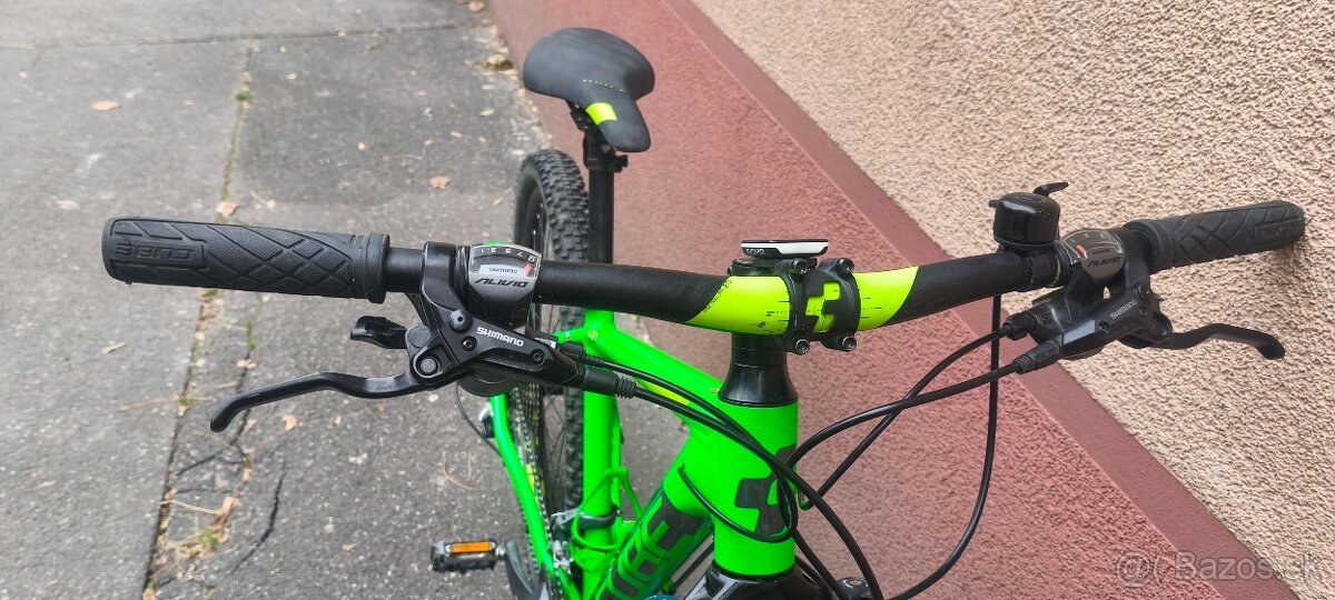 Predám horský bicykel CUBE Analogkolesá 27,5" - 7