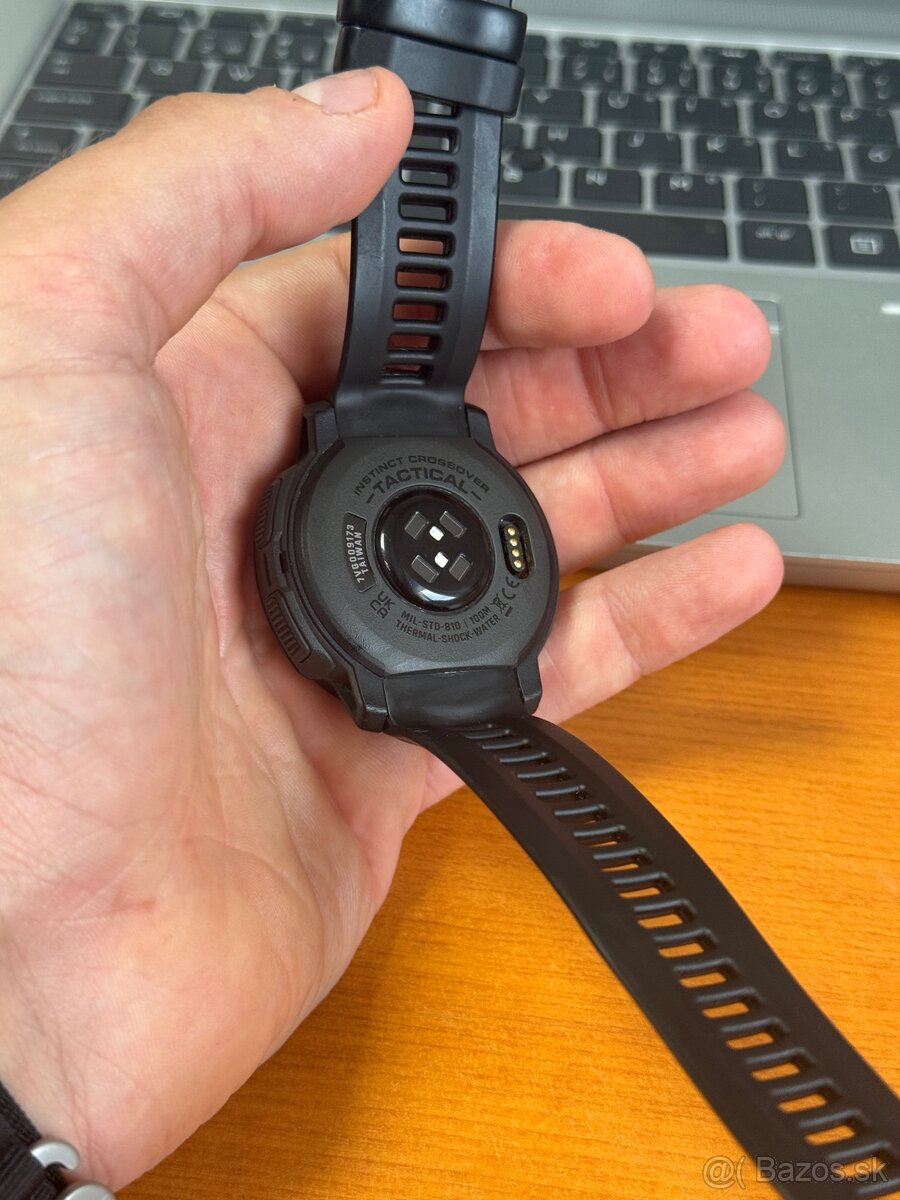 Garmin Instinct Tactical Crossover - 7