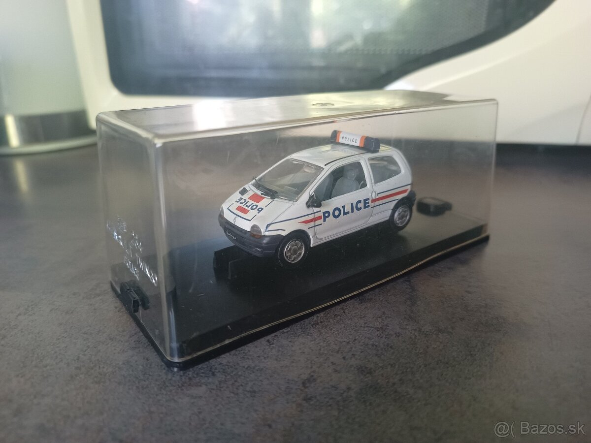 1:43 Renault Twingo Police - 7