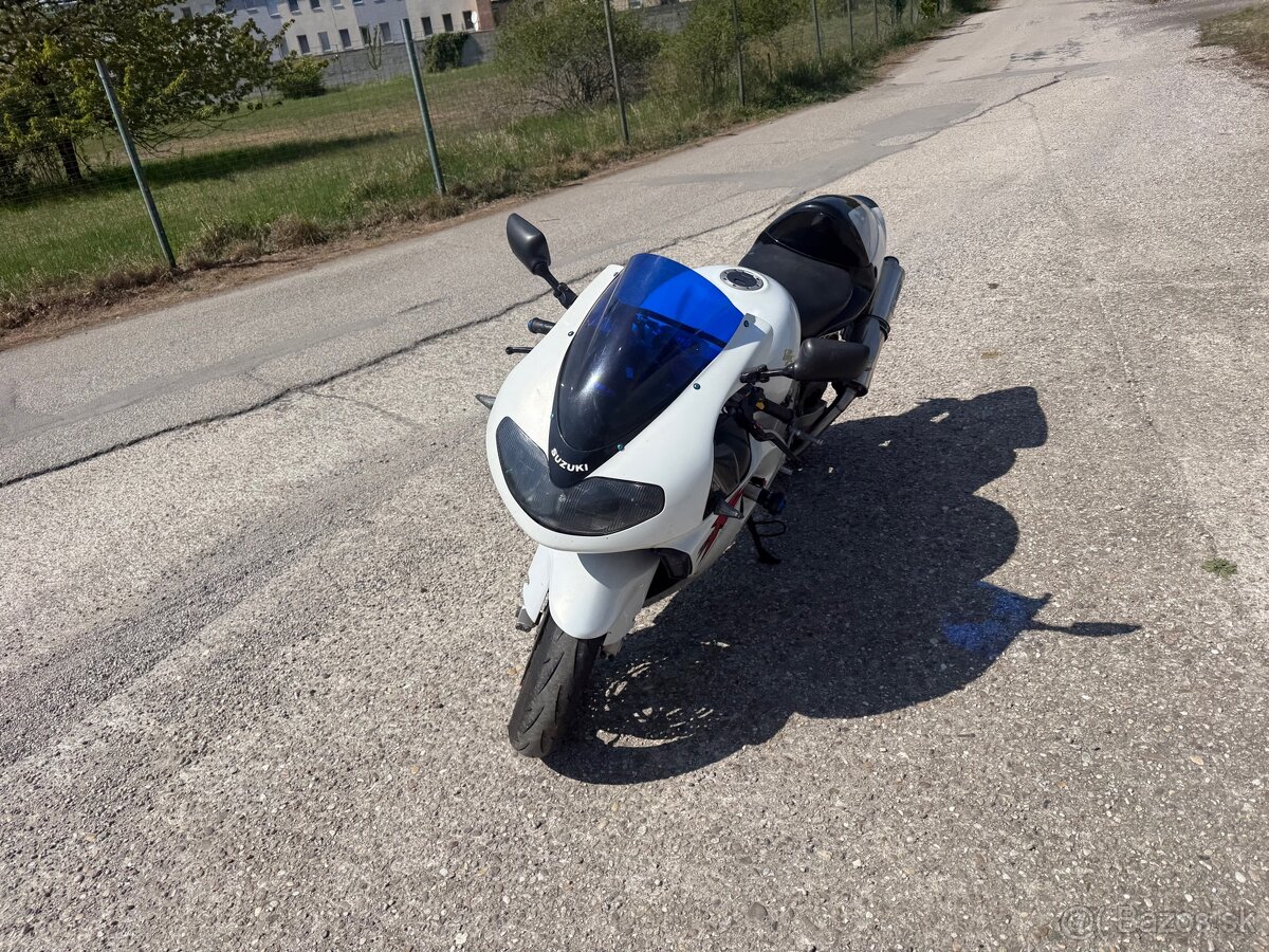 Suzuky TL1000R - 7