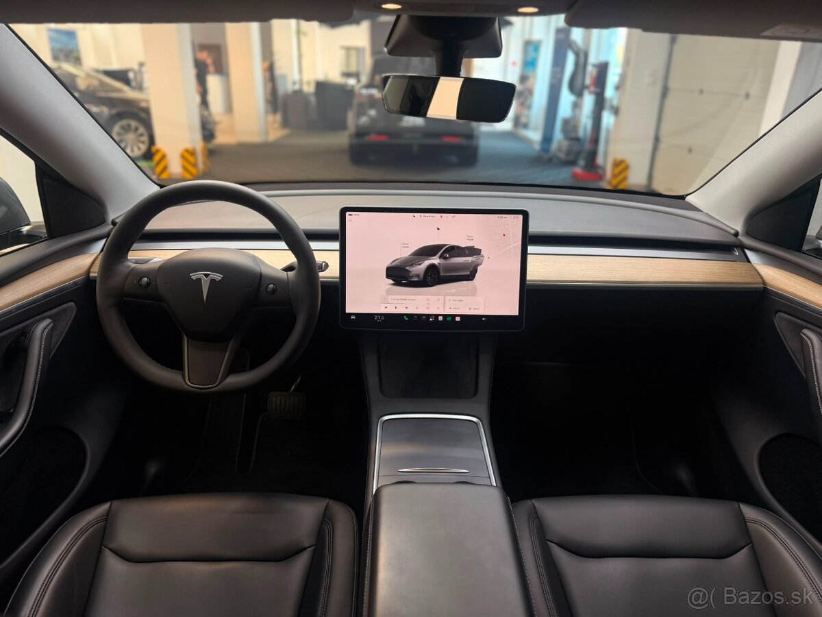 Tesla Model Y Long Range AWD 2023 – Silver - 7
