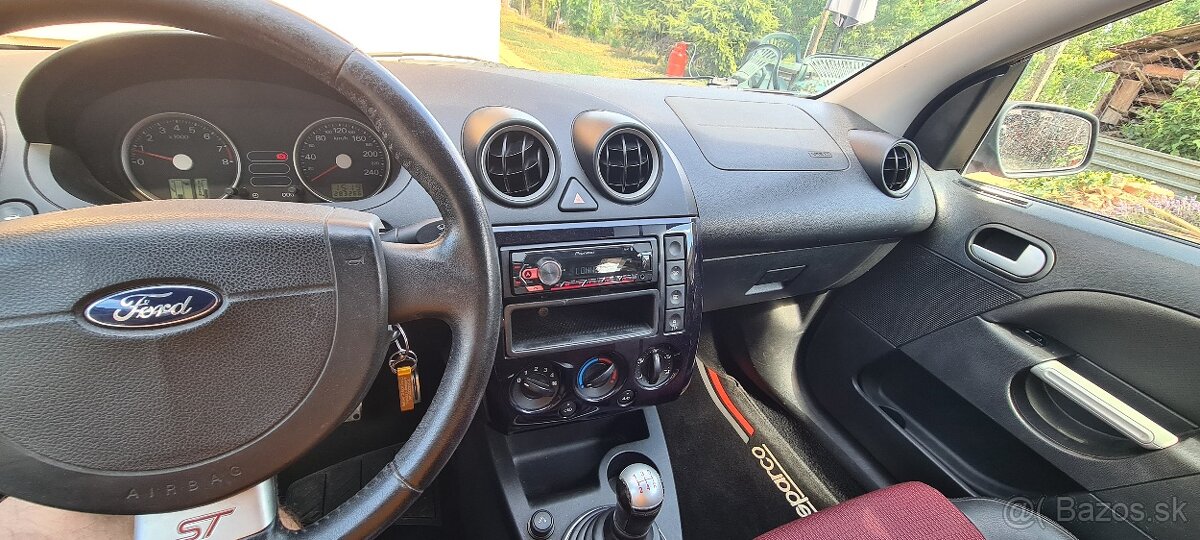 Ford Fiesta ST150 - 7