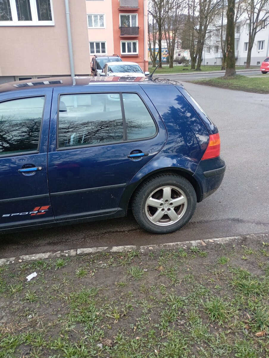 Volkswagen Golf 4 - 7