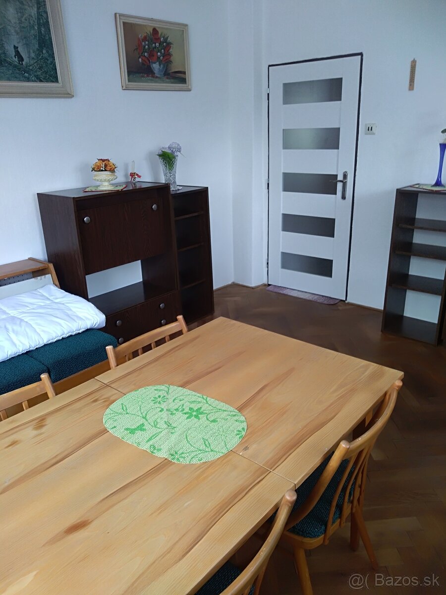 Prenájom izeb v Ružomberku - Rodinný dom - 7