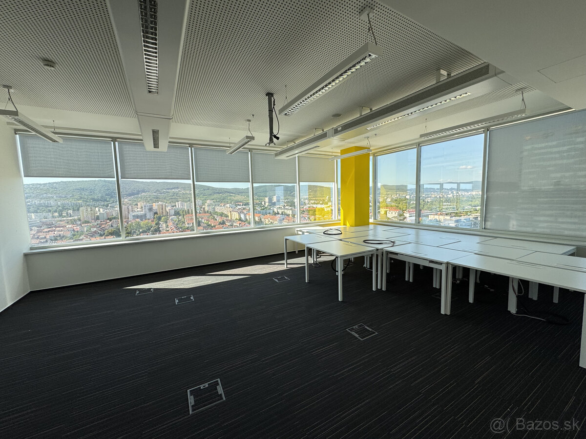 Prenájom samostatného kancelárskeho traktu 750 m² pri jazere - 7