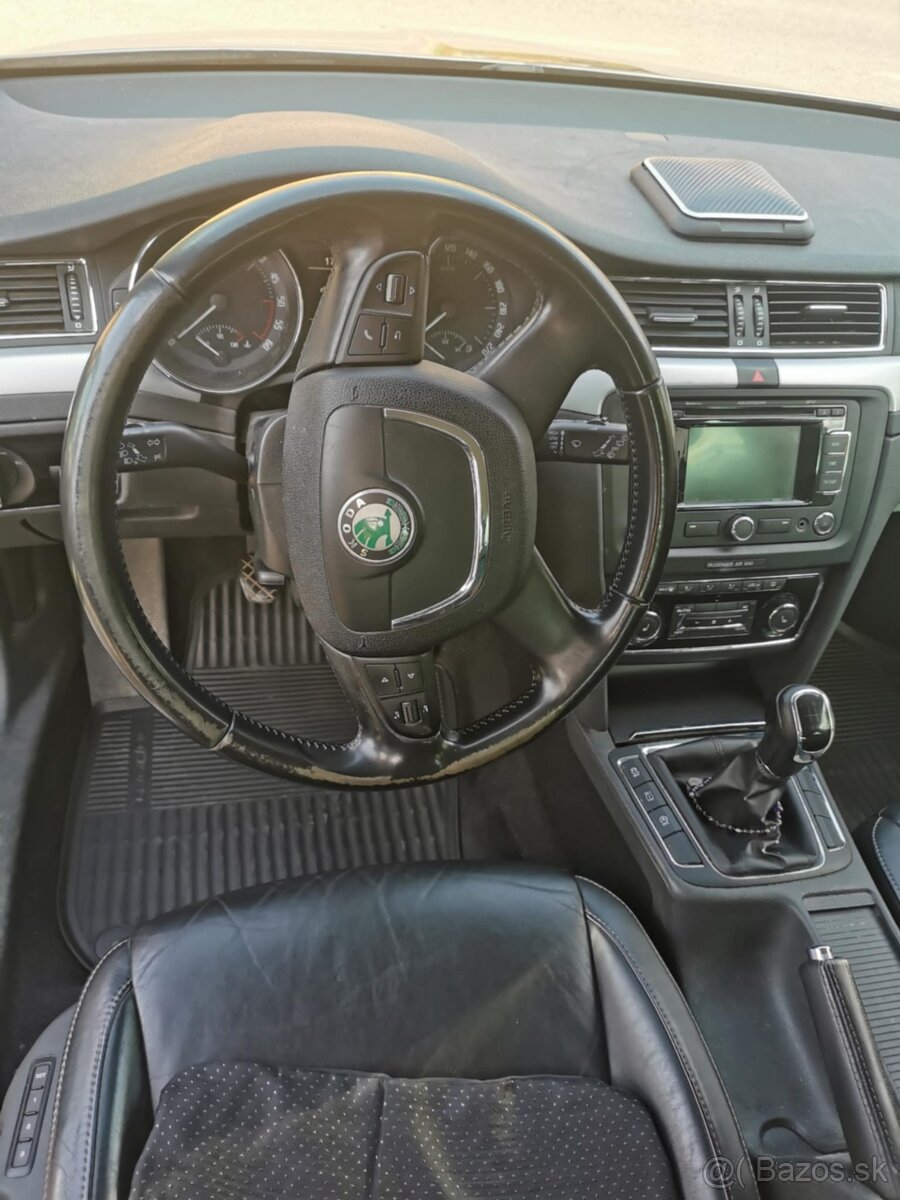 ŠKODA Superb Combi 1.6 TDI Comfort GreenLine - 7