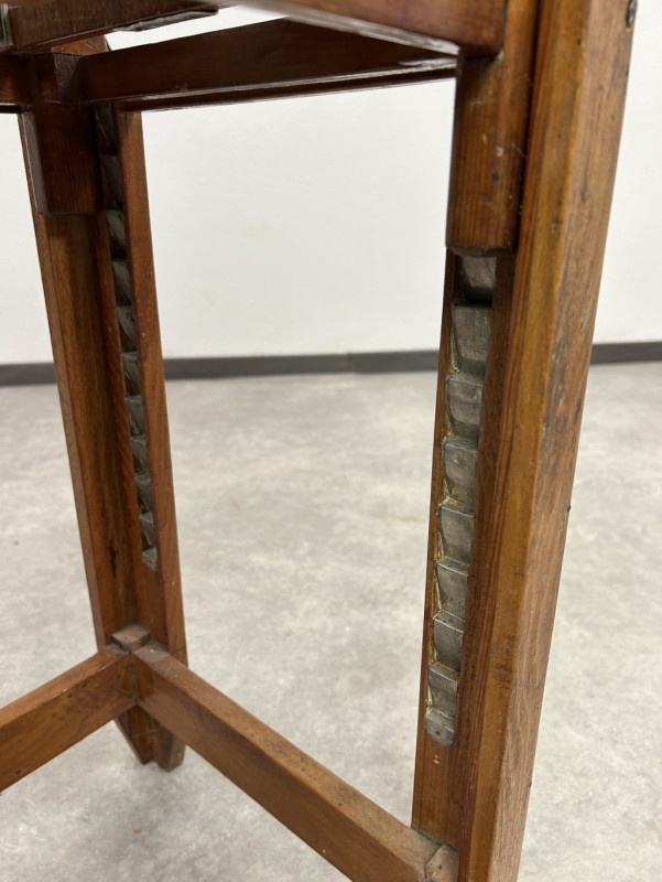 Vintage maliarsky výškovo nastaviteľný stojan / stolík - 7