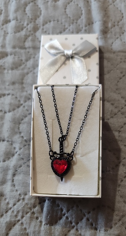 retiazky srdce a meč - 7